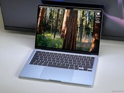 Apple MacBook Air 13 M5