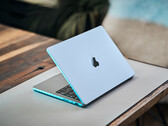MacBook Pros получат тандемную технологию OLED-дисплеев от iPad Pro уже в 2026 году, что позволит создавать более тонкие модели. (Источник: Notebookcheck)