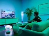 Версия прошивки 2.4.2 распространяется на синхронизатор Philips Hue Play HDMI 8K (вверху) и старшую модель 4K. (Источник изображения: Philips Hue)