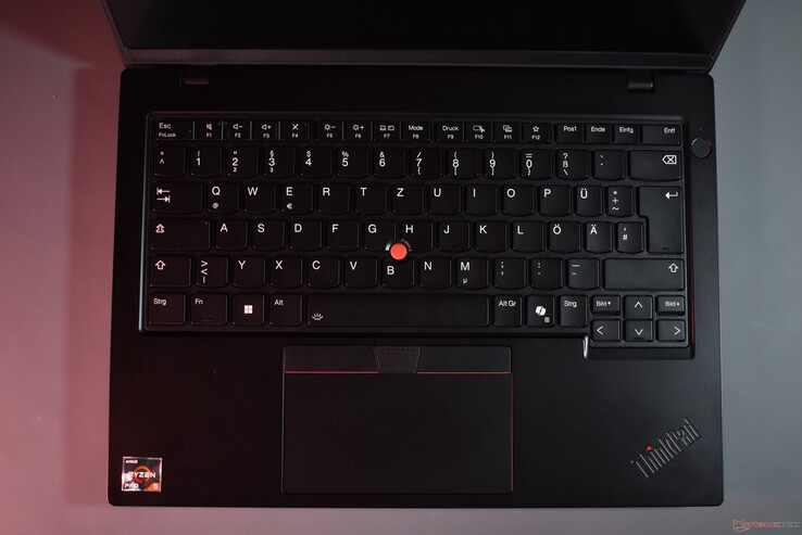 Lenovo ThinkPad L14 Gen 5 AMD: Клавиатура