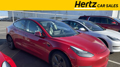 В последнее время компания Hertz продает дешевые автомобили Tesla Model 3 EV - теперь мы узнаем, какой запас хода будет у сильно подержанной Model 3. (Источник изображения: Hertz)