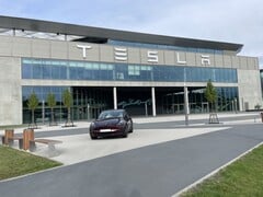 Продажи Tesla снижаются. Гигафабрика Берлин-Бранденбург. (Источник изображения - Ot, CC BY 4.0, via Wikimedia Commons)