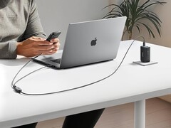 Кабель Anker 2-в-1 USB-C to USB-C Cable (180 см, 140 Вт, оплетка) появился на Amazon Germany. (Источник изображения: Anker)