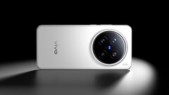 Модели Vivo X200 и X200 Pro уже принесли в казну Vivo более двух миллиардов юаней, и теперь появились первые сведения о Vivo X200 Ultra. (Источник изображения: Vivo)