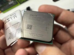 Один из авторов обзора получил старый процессор AMD, который был замаскирован под Ryzen 7 9800X3D, через сайт Amazon.de. (Источник изображения: Hardware Busters)