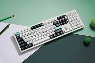 Keychron Q6 HE в белом цвете