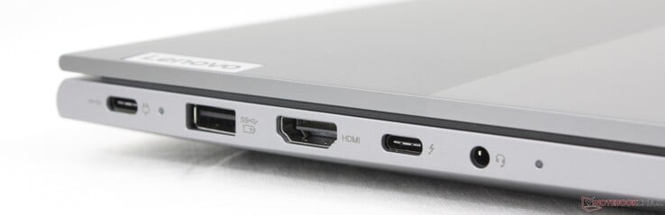 Слева: USB-C 3.2 gen. 2 w/ DisplayPort + Power Delivery, USB-A 3.2 Gen. 1, HDMI 2.1, USB-C Thunderbolt 4 w/ DisplayPort + Power Delivery, гарнитура 3,5 мм