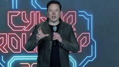 Элон объясняет, как будет работать аренда киберкабины (изображение: Tesla/YT)