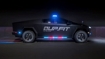 UP.FIT Полицейские автомобили могут быть оснащены терминалами Starlink, обеспечивающими покрытие спутниковой связью там, куда не достает сотовая связь. (Источник: UP.FIT)