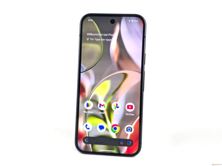 Google Pixel 9 в обсидиановом цвете