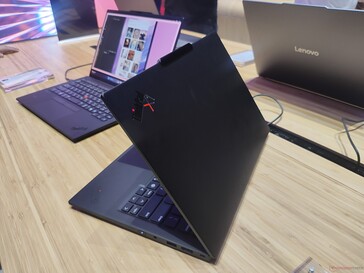 Lenovo ThinkPad X1 Carbon Gen 13 Aura Edition (источник изображения: Benjamin Herzig)