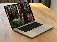 Apple MacBook Pro 16 (Источник изображения: Notebookcheck)