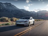 Теоретически Tesla Model S может проехать более 400 миль на одной зарядке. (Источник изображения: Tesla)