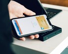 Apple наконец-то открывает чип NFC в iPhone для сторонних приложений. (Источник изображения: CardMapr.nl)