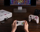 компания 8BitDo решила отпраздновать 30-летие Sega Saturn двумя новыми продуктами. (Источник изображения: 8BitDo)