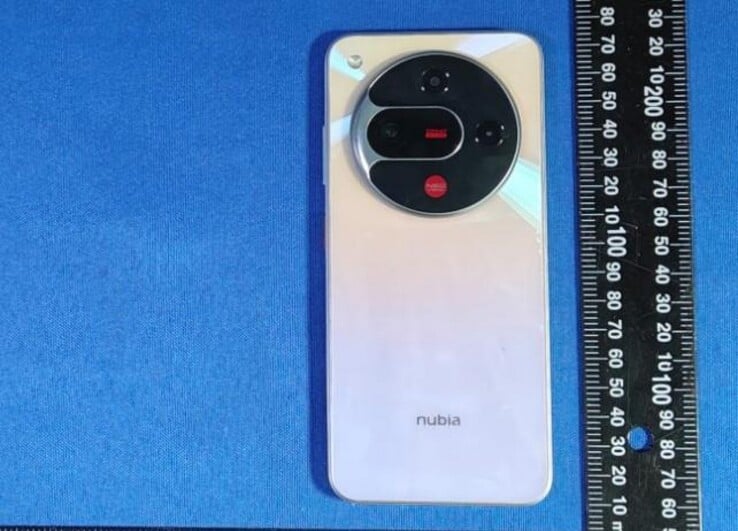 Nubia Focus 2 на его первом просочившемся изображении. (Источник: ZTE Devices)