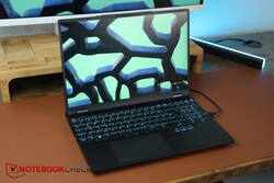 XMG Core 15 M24, предоставлено компанией Schenker