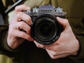 Следующее поколение фотокамер Fujifilm может иметь сенсор значительно меньшего размера, чем типичный APS-C X-Trans, используемый в линейке фотокамер X-T. (Источник изображения: Fujifilm) 