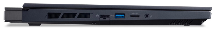 Левая сторона: Ethernet (2.5 Гбит), USB 3.2 Gen 1 (USB-A), слот microSD, аудио разъем