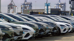 Европейские порты забиты китайскими автомобилями (изображение: RTL NL)