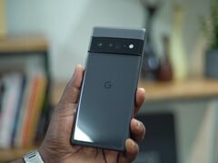 Официальная программная поддержка Pixel 6 Pro, возможно, еще не закончена. (Источник изображения: Amjith S - Unsplash)