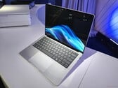 Руки вверх: HP EliteBook X G1a с Ryzen AI Pro 9 HX 375 нацелен на мощных пользователей, которым не нужен dGPU (источник изображения: Benjamin Herzig)