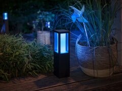 Новый уличный светильник на ножке Philips Hue Impress появился в США и Канаде. (Источник изображения: Philips)