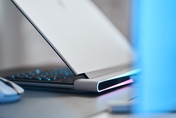 Дизайн Alienware X16, мягко говоря, вызывает разногласия.