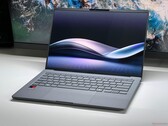 Обзор ноутбука Asus Zenbook A14 - Компактный OLED-субноутбук со Snapdragon X весит всего 978 грамм