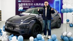 Новая Model Y доставляется покупателям (Источник изображения: Tesla)