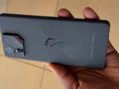 Утечка "ROG Phone 9" для практического использования. (Источник изображения: K-Tai Watch Impress Japan)