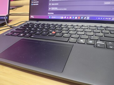 Lenovo ThinkPad X1 Carbon Gen 13 Aura Edition: Тачпад (источник изображения: Бенджамин Херциг)