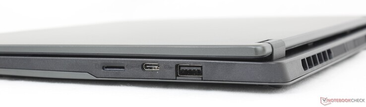 Справа: USB-C 3.2 Gen. 2 (10 Гбит/с) с DisplayPort, USB-A 3.2 Gen. 2