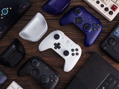 8BitDo Ultimate 2 выпускается в трех привычных цветах с поддержкой RGB-подсветки. (Источник изображения: 8BitDo)