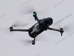 Камера Mavic 4 Pro отличается по дизайну от существующей серии Mavic 3. (Источник изображения: via @Quadro_News)