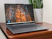 Обзор Lenovo Yoga 7 2-в-1 14AHP9: Быстрый трансформер среднего уровня с посредственным экраном