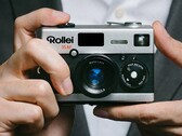 Rollei 35AF - это 35-мм компактная камера с фиксированным объективом. (Изображение: MiNT)