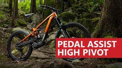 Новый велосипед Trek Slash Plus eMTB оснащен тихим, легким мотором, обеспечивающим большой запас хода и ненавязчивую подачу энергии. (Источник изображения: Trek)