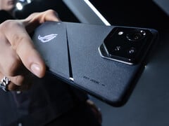 Asus ROG Phone 9 FE может оснащаться процессором Snapdragon 8 Gen 3 (на фото 8 Pro, источник изображения: Asus)