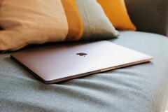 Apple сообщается, что компания тестирует новые компьютеры Mac с процессором M4 и не менее 16 ГБ оперативной памяти (Источник изображения: Elise Bouet, Unsplash)