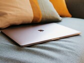 Apple сообщается, что компания тестирует новые компьютеры Mac с процессором M4 и не менее 16 ГБ оперативной памяти (Источник изображения: Elise Bouet, Unsplash)