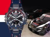 Casio уже продает смарт-часы Edifice ECB2000HR-1A в США. (Источник изображения: Casio)