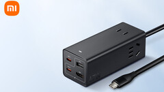 Новое настольное зарядное устройство Xiaomi 7-в-1 оснащено тремя портами USB (Источник изображения: Xiaomi - ред.)