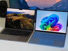 MacBook Air 13 M3 (слева) против Surface Laptop 13 (справа)