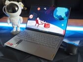 Обзор ноутбука Lenovo Yoga Slim 6 14: Премьера Radeon 740M