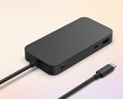 Новый USB4 Dock от Microsoft гораздо меньше своего предшественника Thunderbolt 4. (Источник изображения: Microsoft)