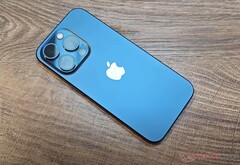 Как сообщается, линейка iPhone 16 Pro будет отличаться более крупными дисплеями, более тонкими рамками, улучшенными сверхширокоугольными камерами. (Источник изображения: Notebookcheck)