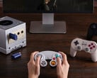 компания 8BitDo разработала ретро-приемник NGC, чтобы визуально дополнить фиолетовый GameCube. (Источник изображения: 8BitDo)