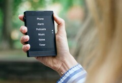 Light Phone 3 оснащен OLED-дисплеем и минималистичным пользовательским интерфейсом. (Изображение: Light Phone)
